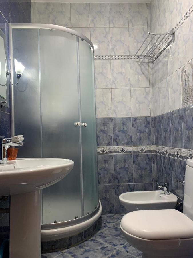 Spacious Family-Friendly Apartment In The Heart Of Bllok ติรานา ภายนอก รูปภาพ